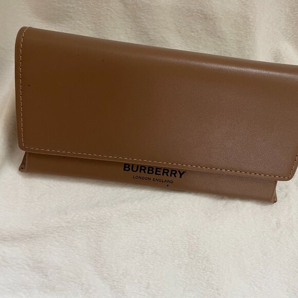 Burberry Women\